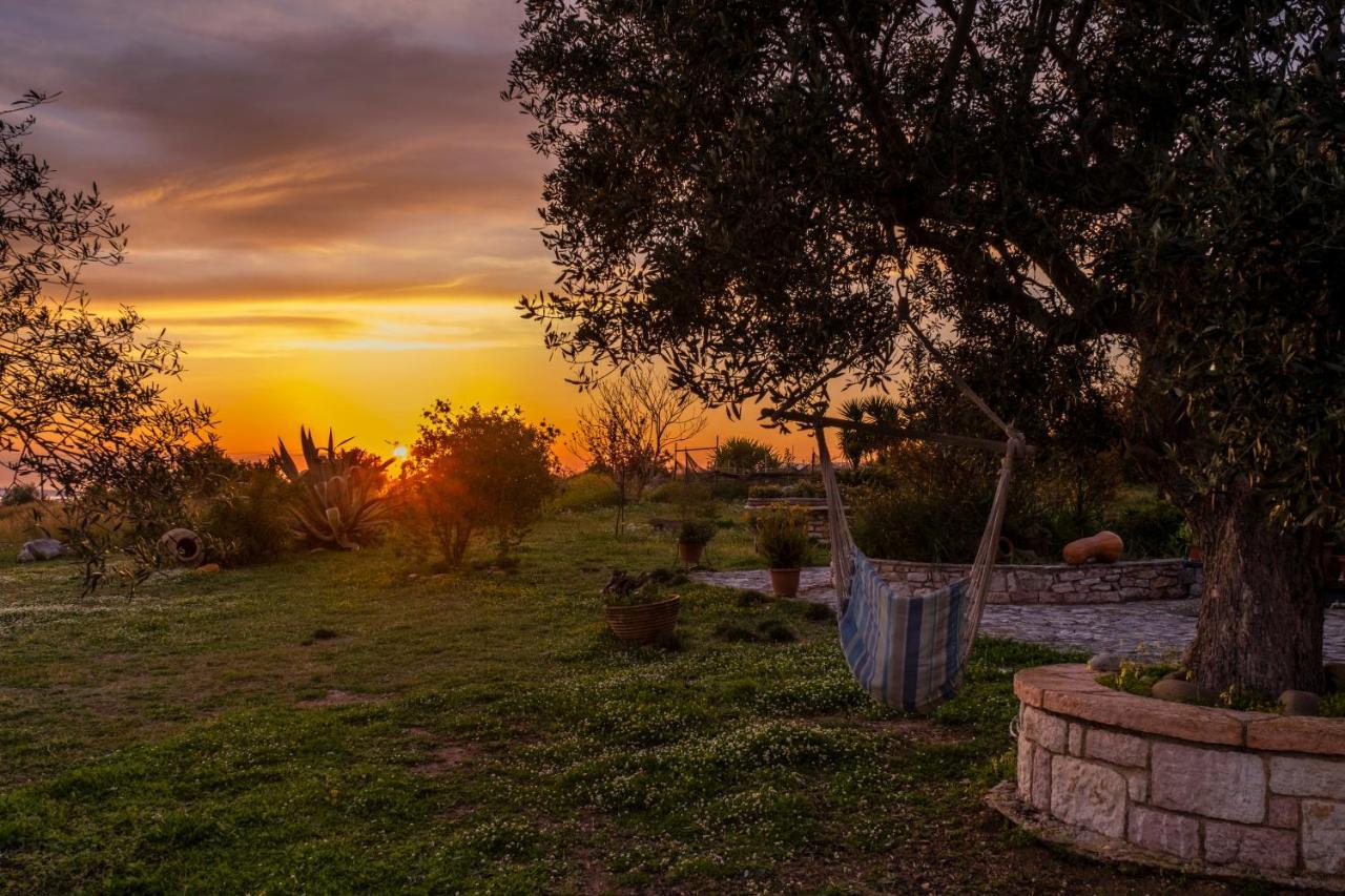 Chamaloni Cottages فينيكونتا المظهر الخارجي الصورة